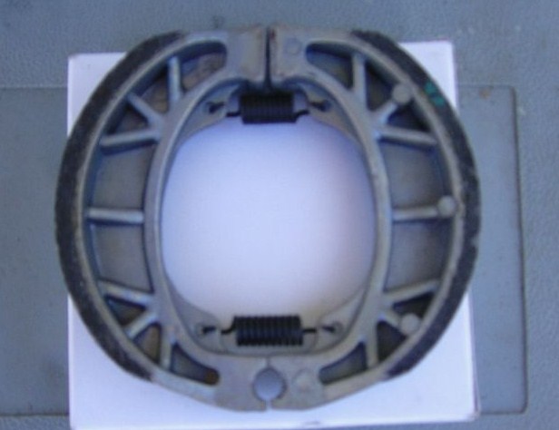 Mâchoires de frein AR, Honda 125 CBS3/CBN - Cliquez sur l'image pour la fermer